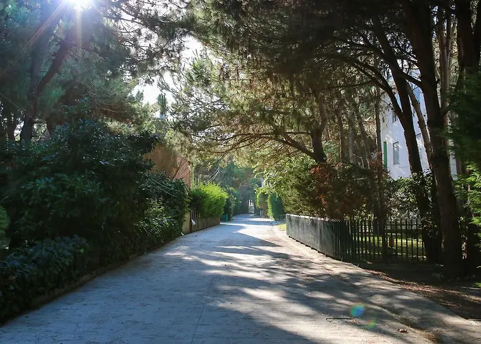 Sun * Golem (Tirana)